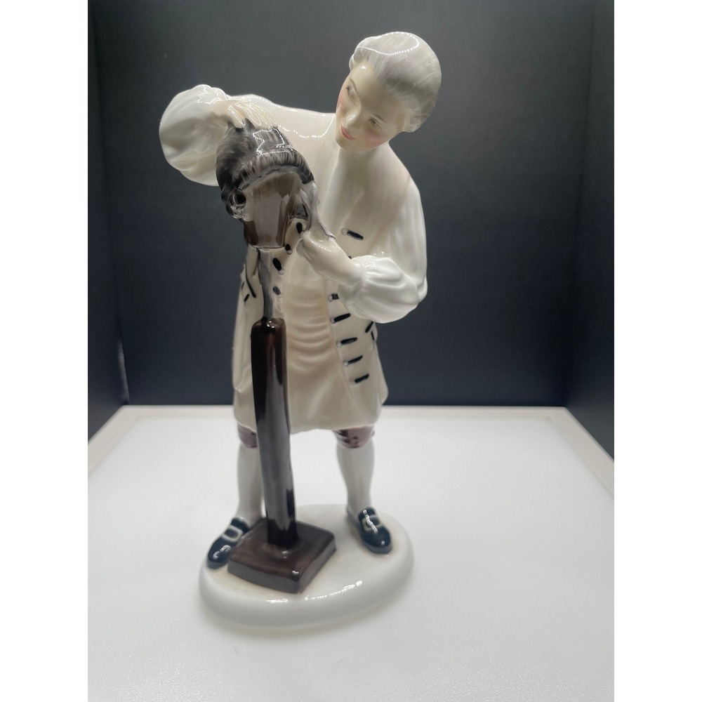 Vintage. 1959 Royal Doulton "Wigmaker of Williamsburg" Made in‎ England Mint! - Picture 9 of 10
